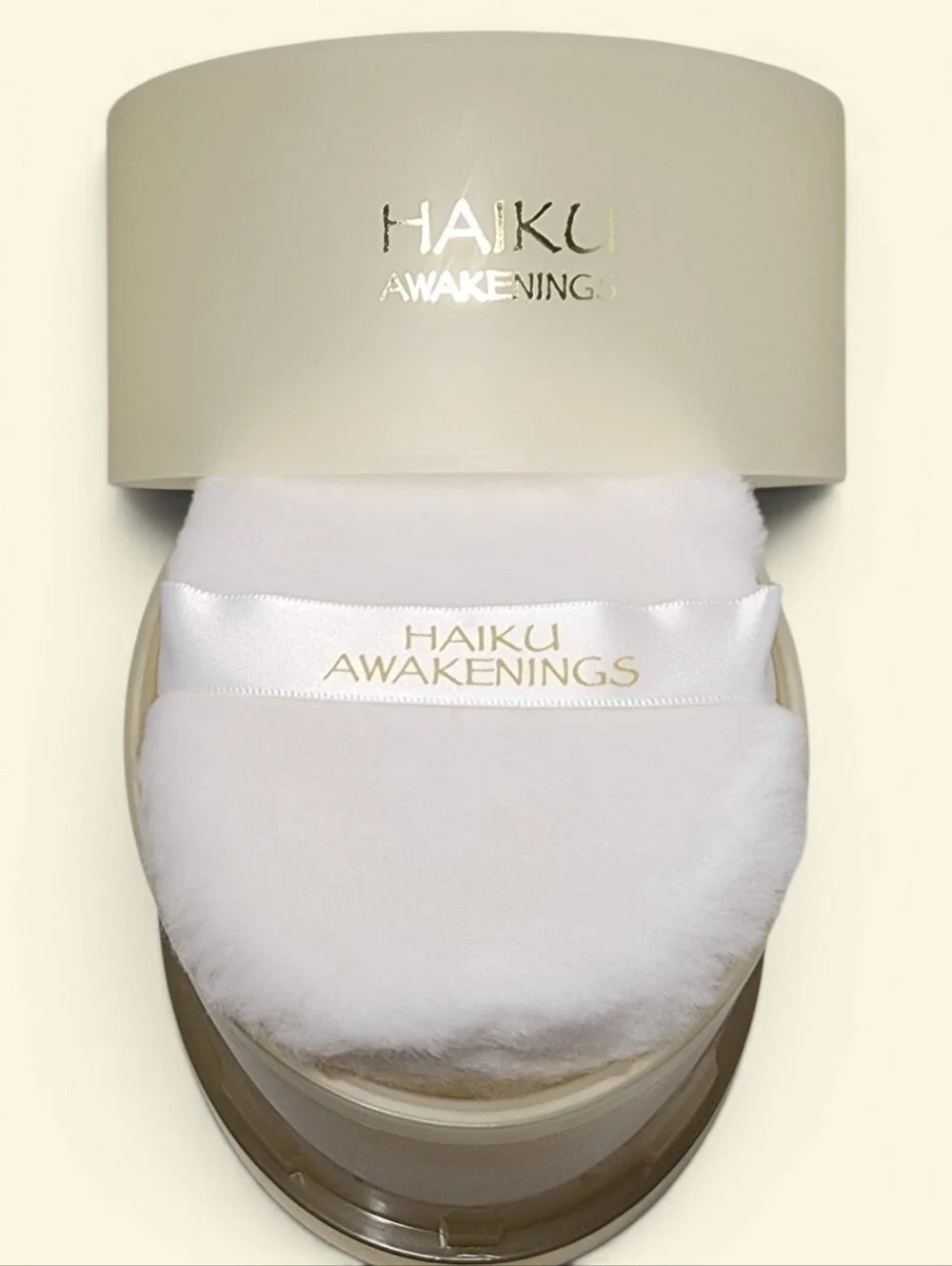 2004 Haiku Awakenings Shimmer Dusting Powder with Puff